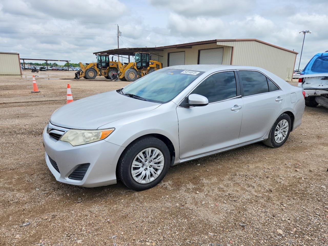 Salvage Toyota Camry Image