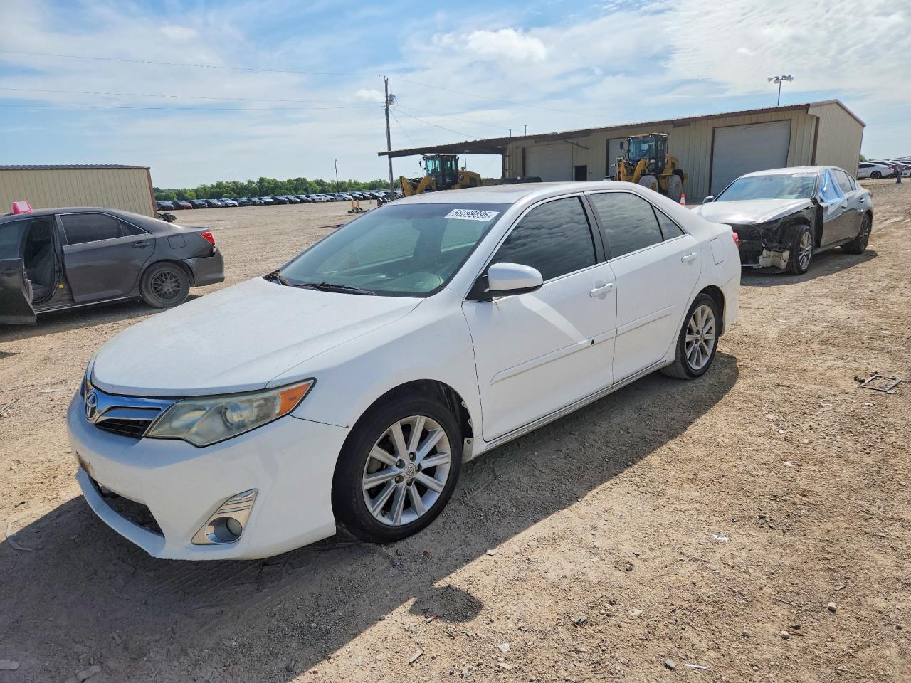 Salvage Toyota Camry Image