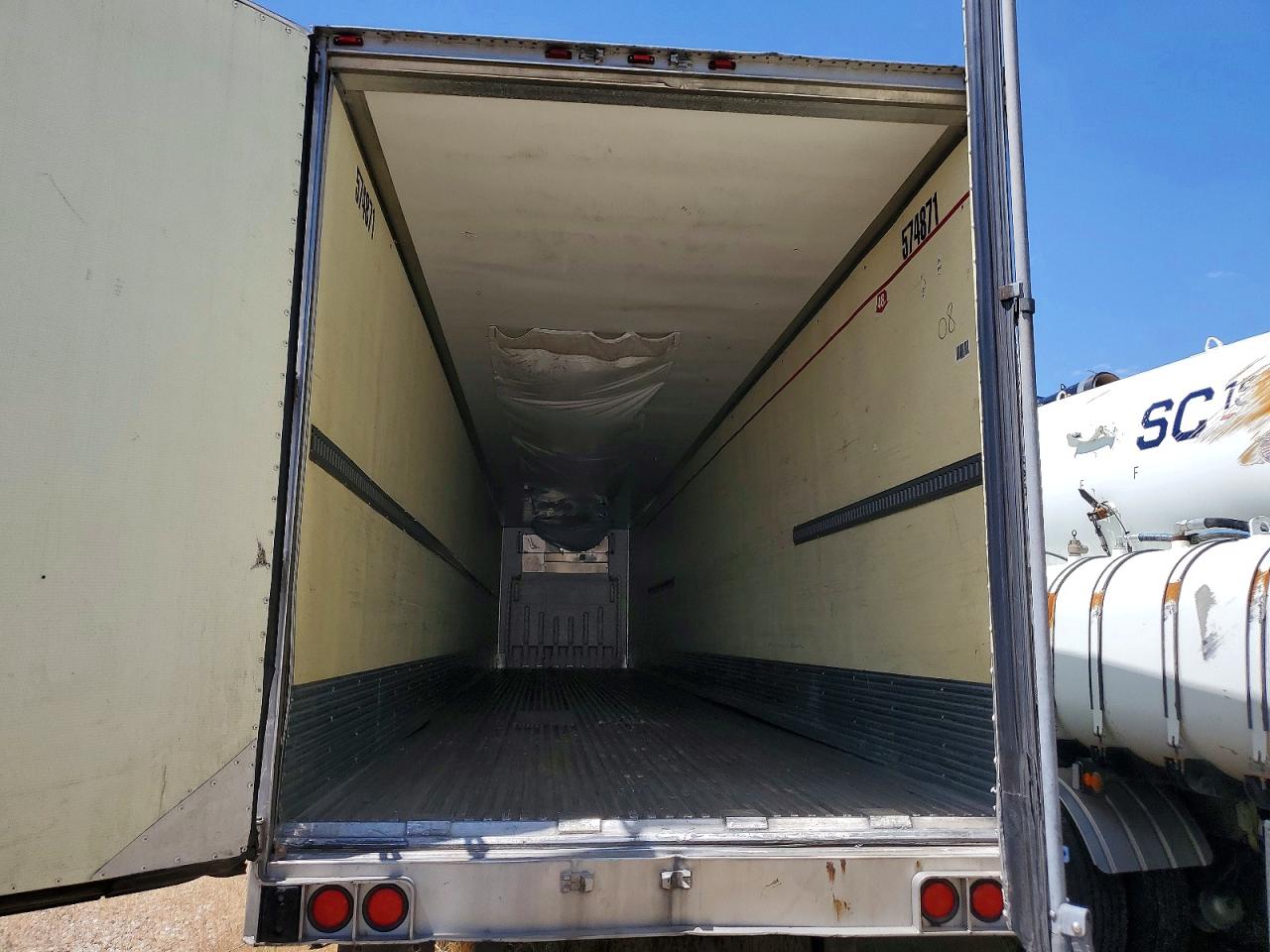 Unkn Trailer
