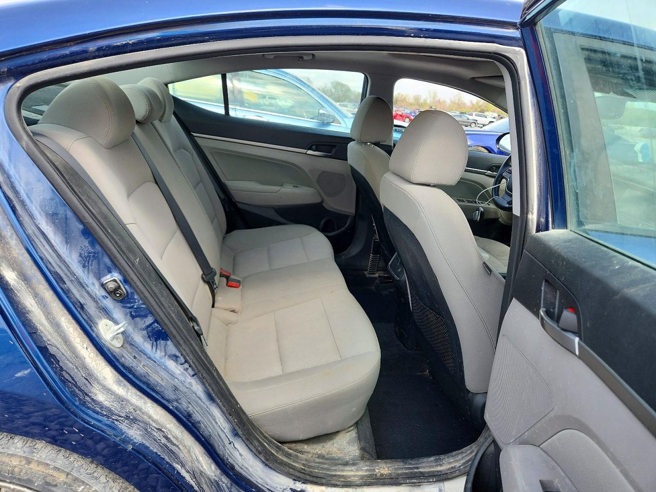 Hyundai ELANTRA Value Edition