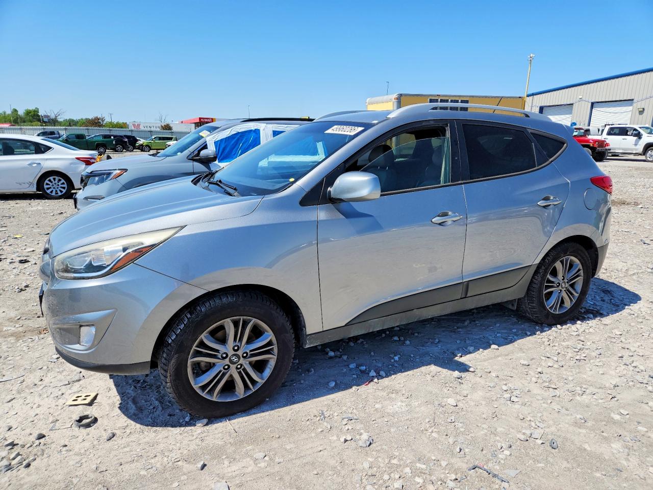 Salvage Hyundai TUCSON Image