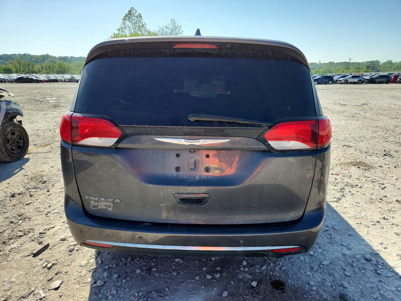 Chrysler Pacifica Touring L