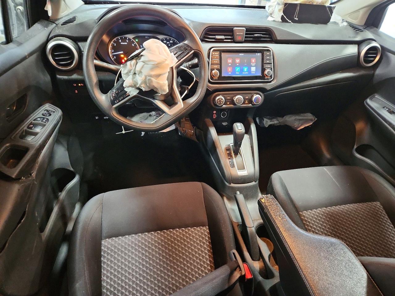 Nissan Versa S