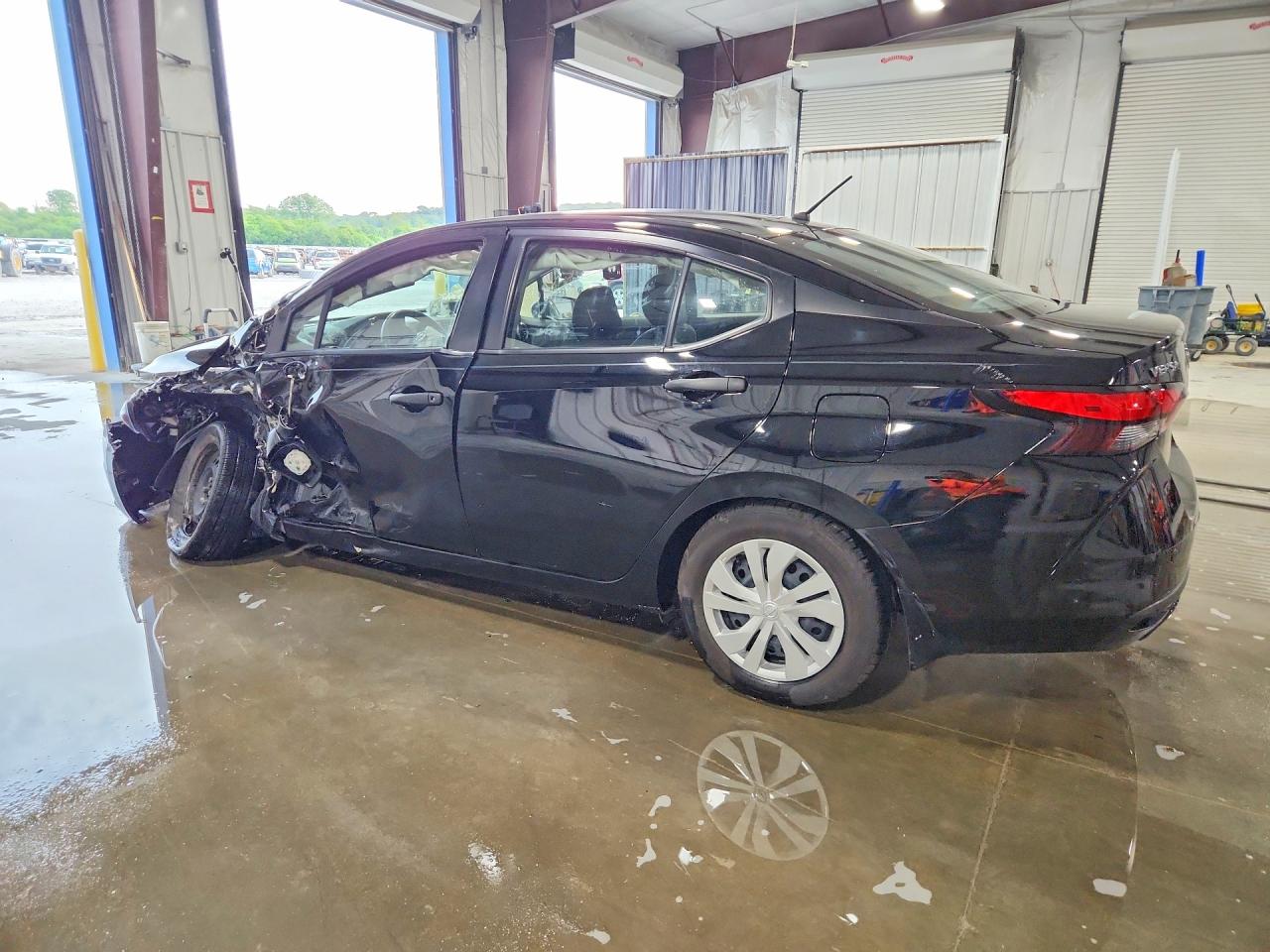 Nissan Versa S