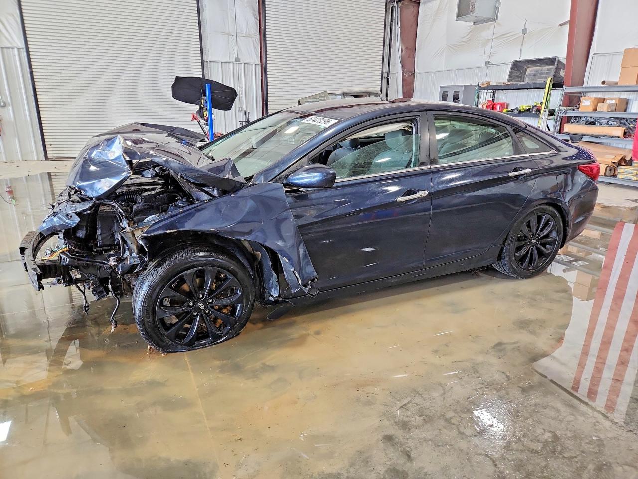 Salvage Hyundai SONATA Image