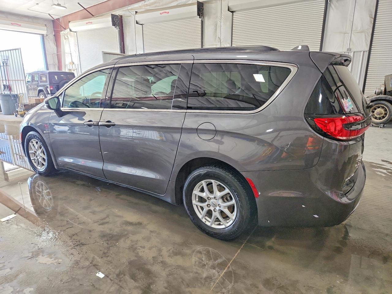 Chrysler Pacifica Touring L