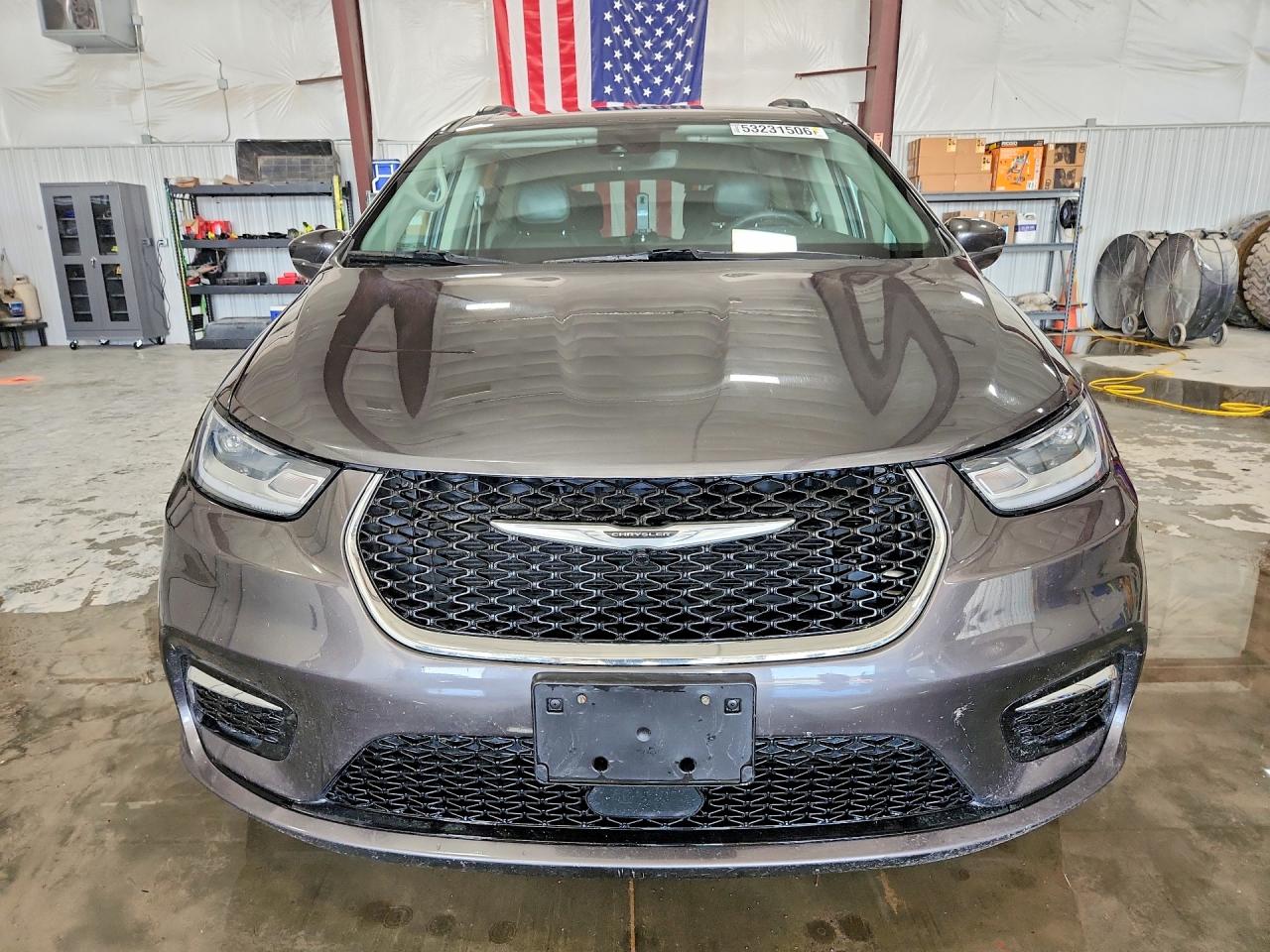 Chrysler Pacifica Touring L