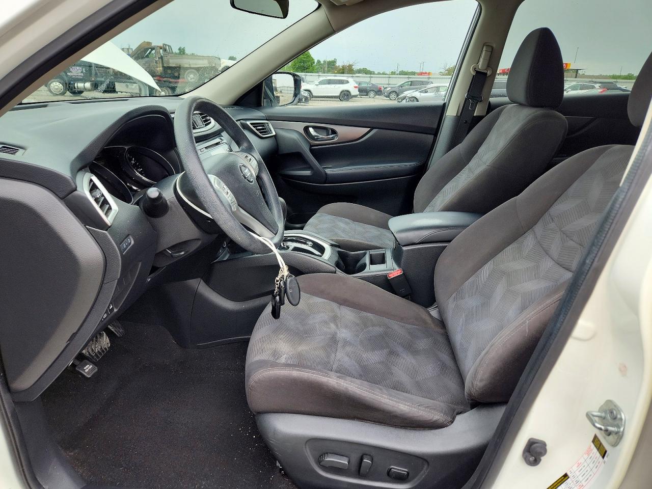 Nissan Rogue Sv