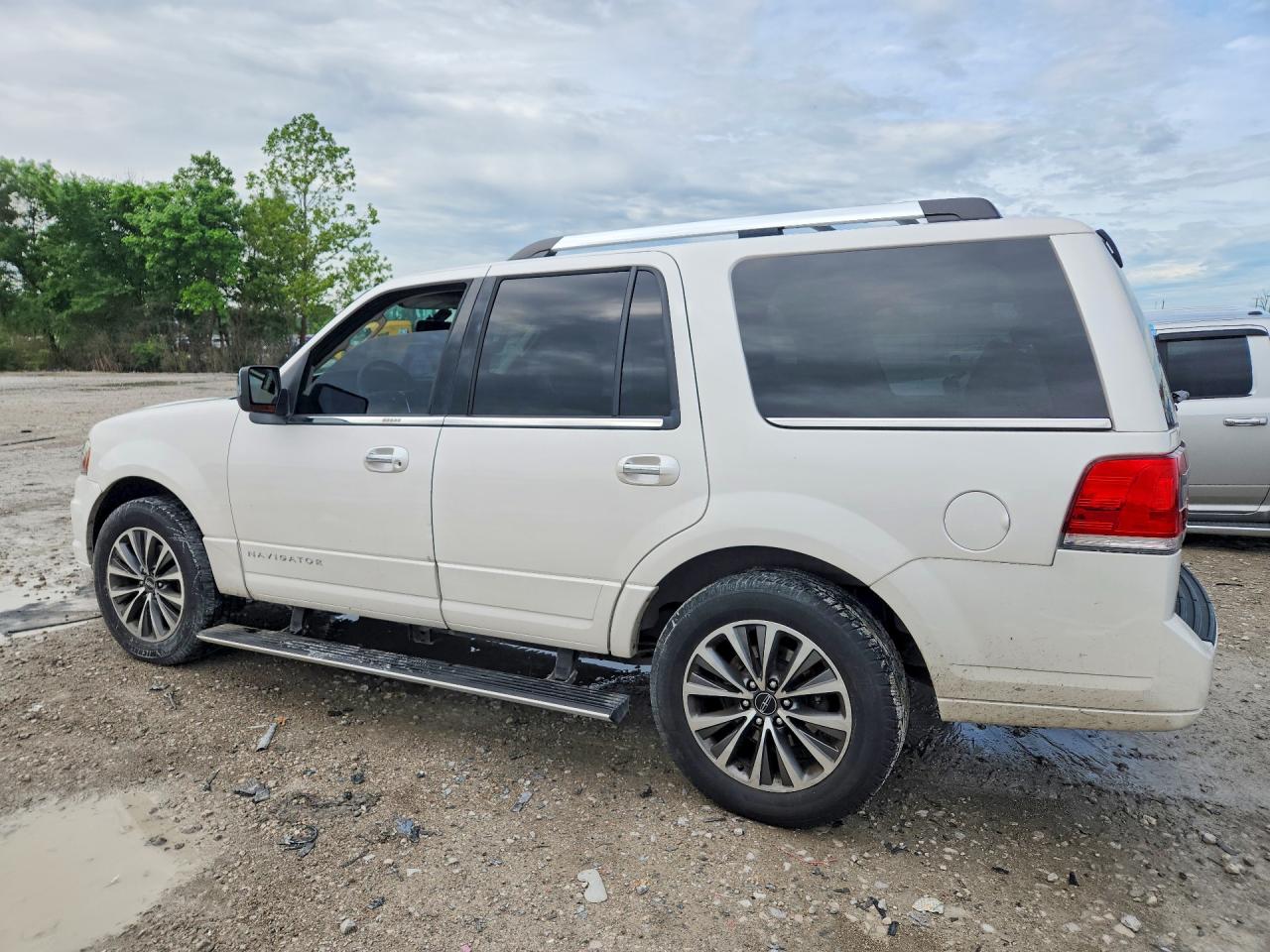 Lincoln Navigator Select