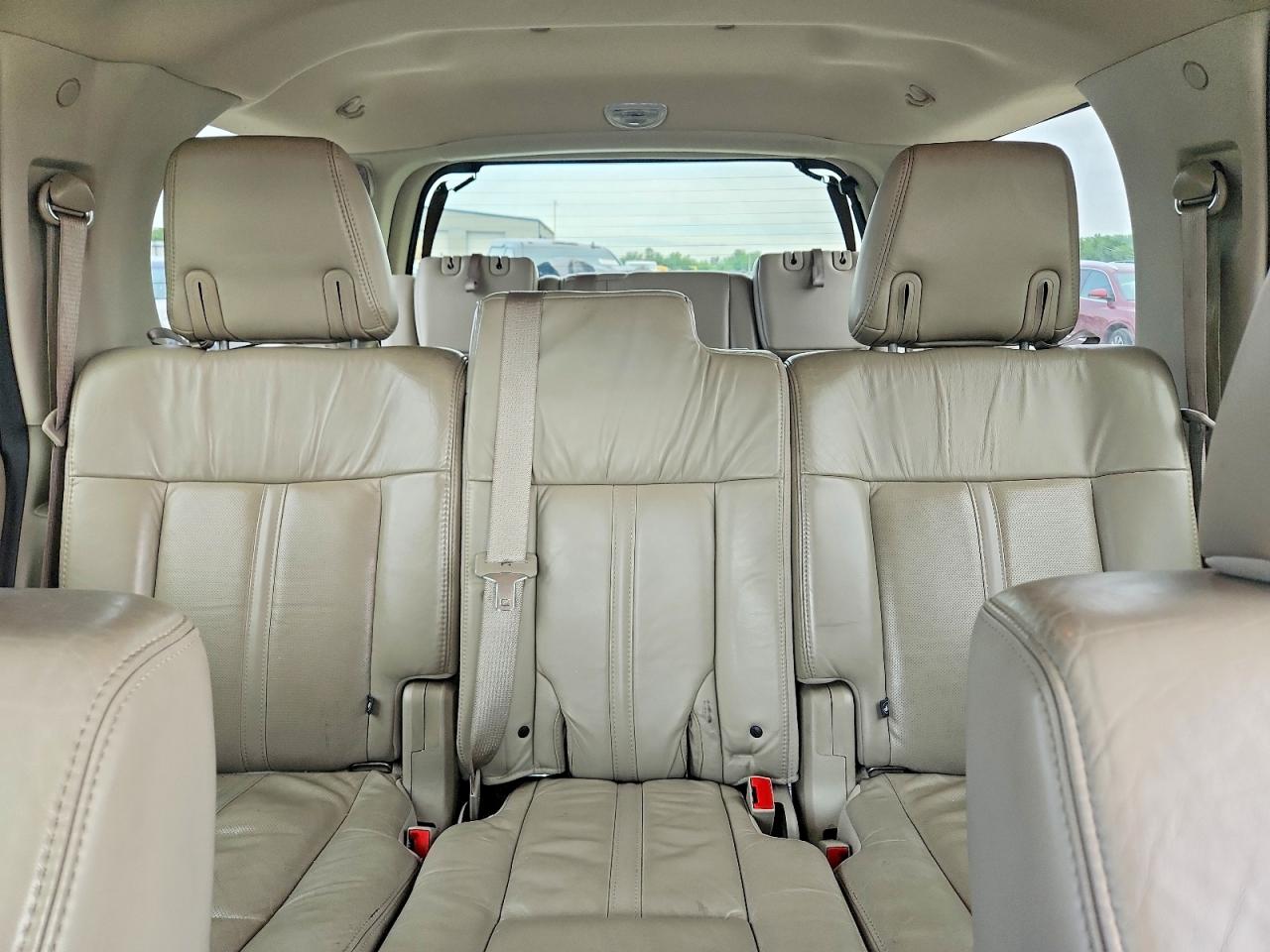 Lincoln Navigator Select