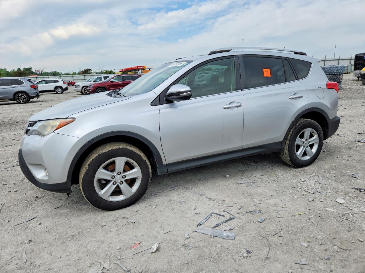 Salvage Toyota RAV4 Image