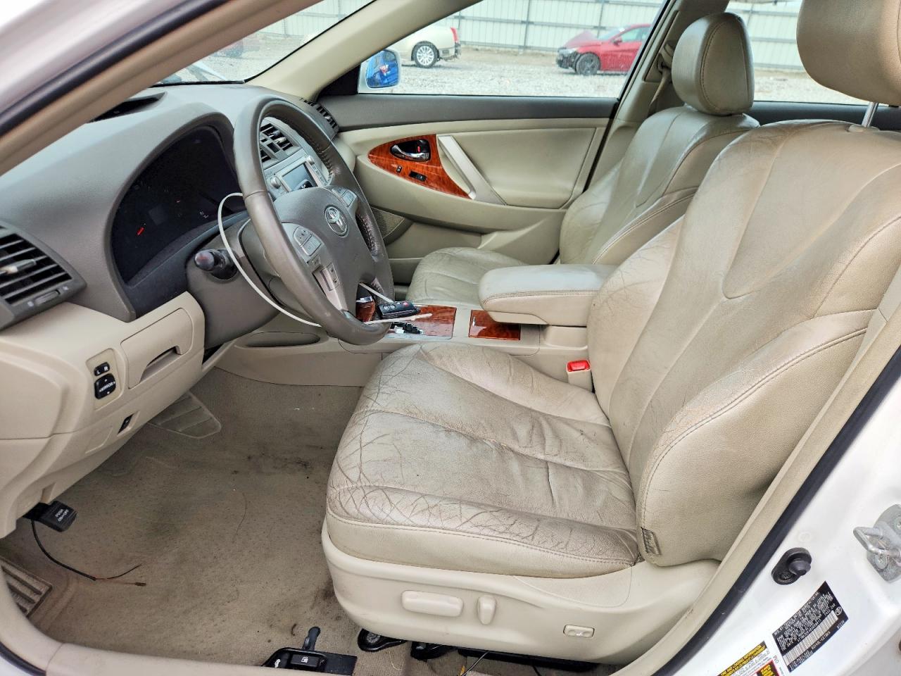 Toyota Camry Xle V6
