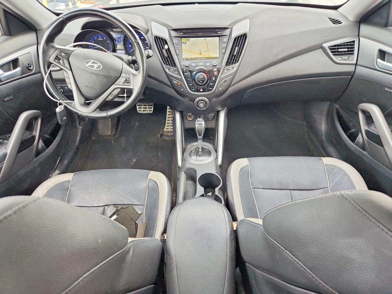 Hyundai VELOSTER Turbo