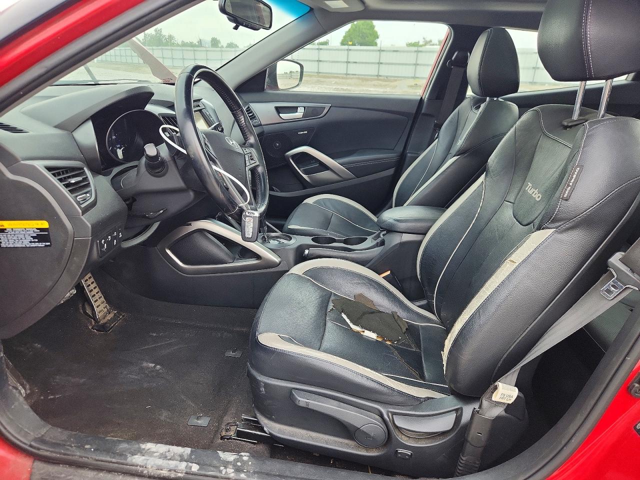 Hyundai VELOSTER Turbo