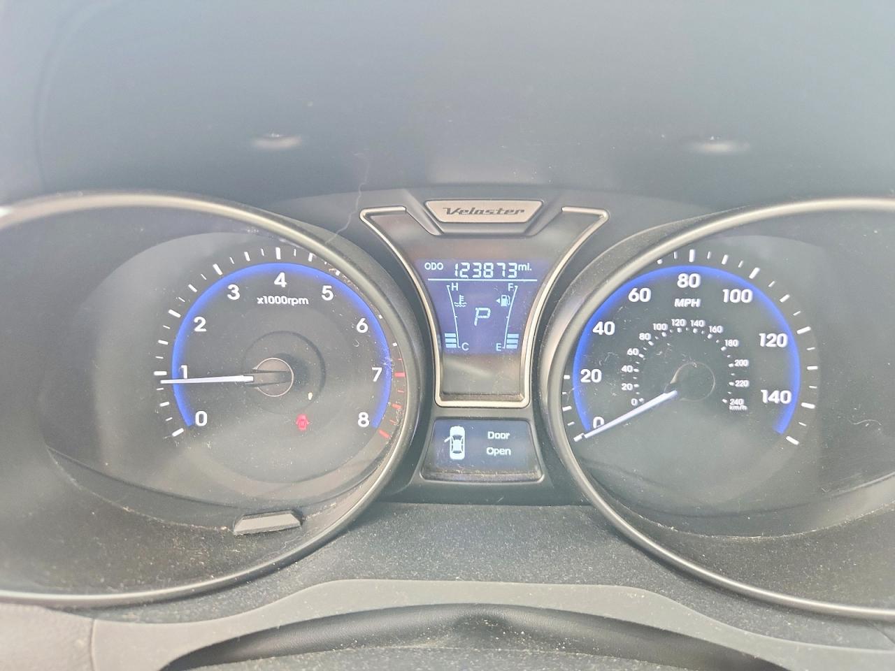 Hyundai VELOSTER Turbo