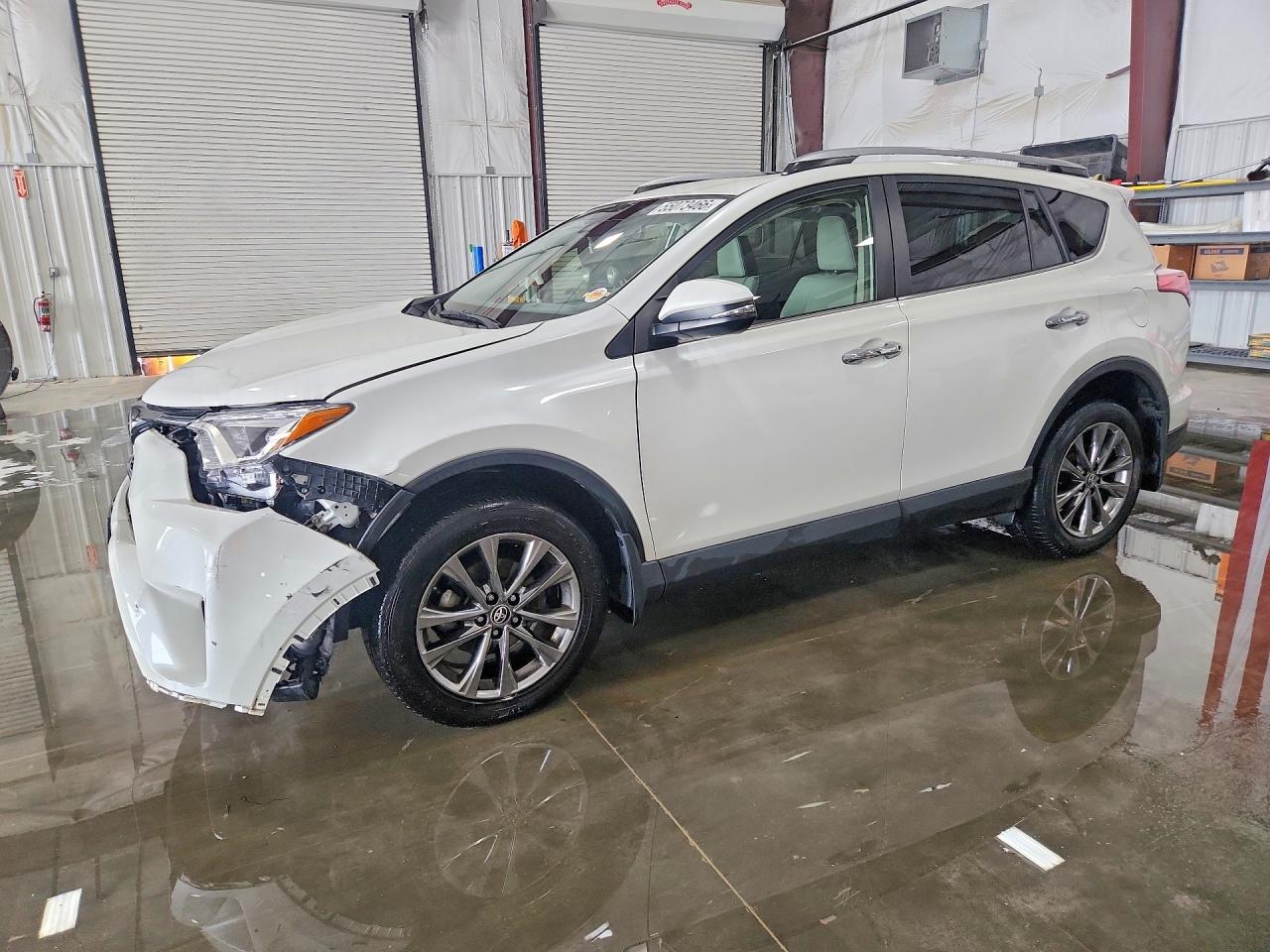 Salvage Toyota RAV4 Image
