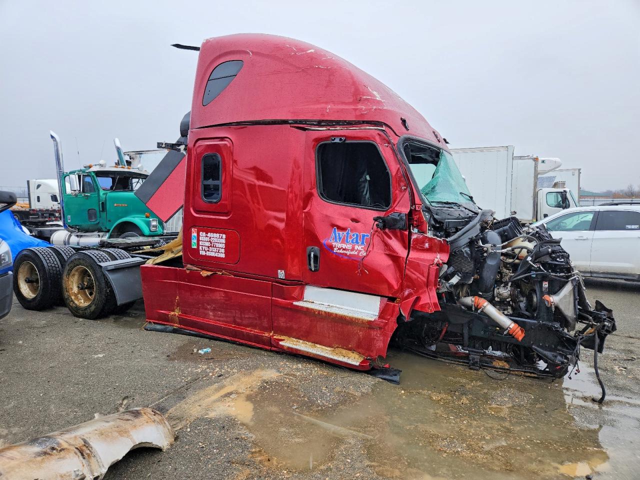 Salvage Freightliner Cascadia 126 Image
