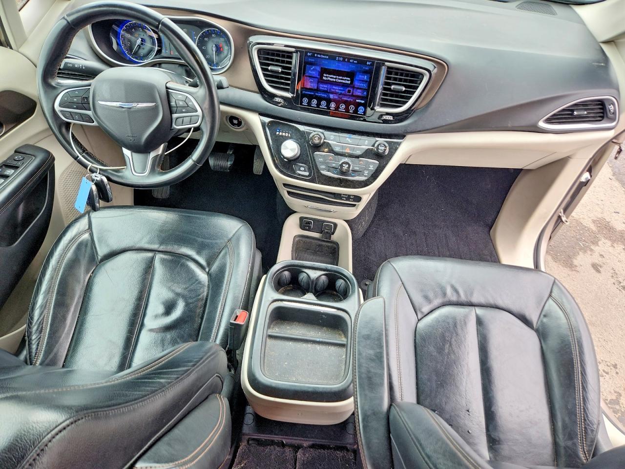 Chrysler Pacifica Touring L