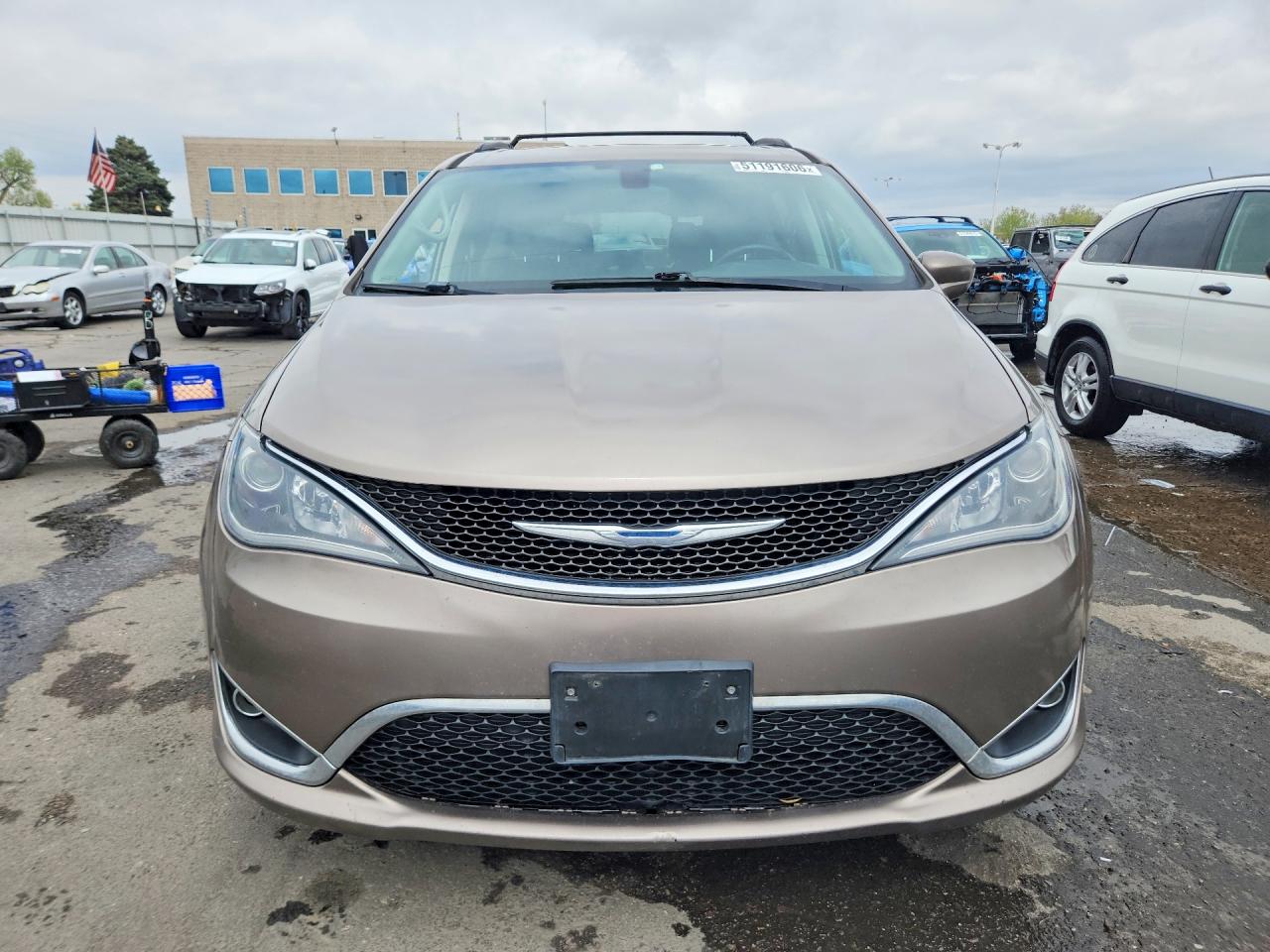 Chrysler Pacifica Touring L