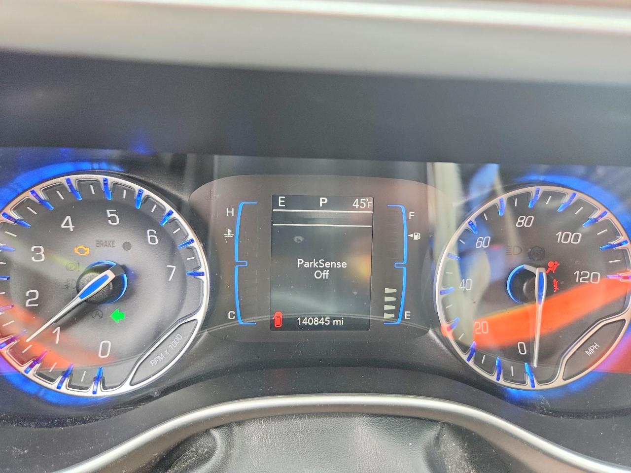 Chrysler Pacifica Touring L