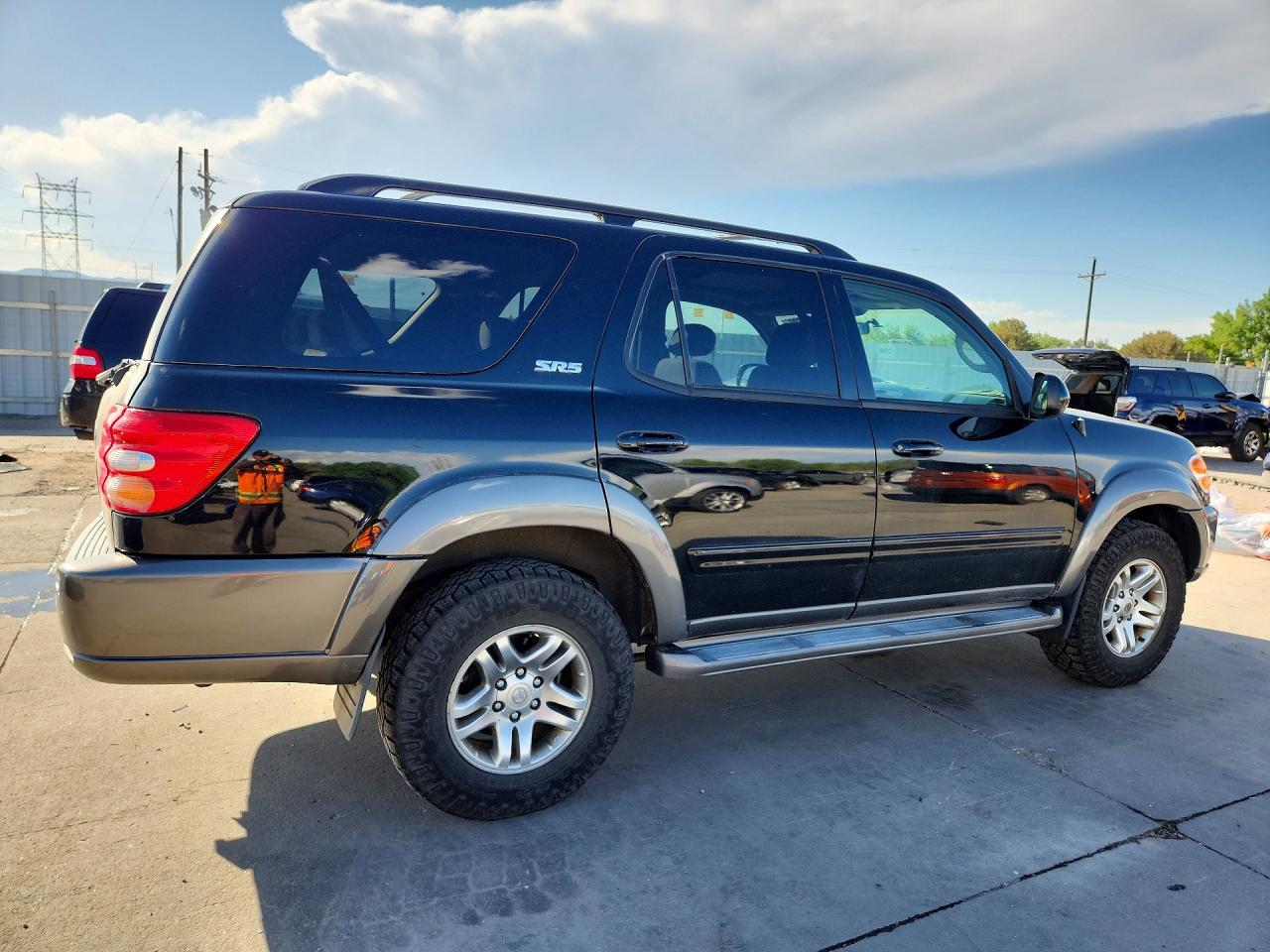 Toyota Sequoia Sr5