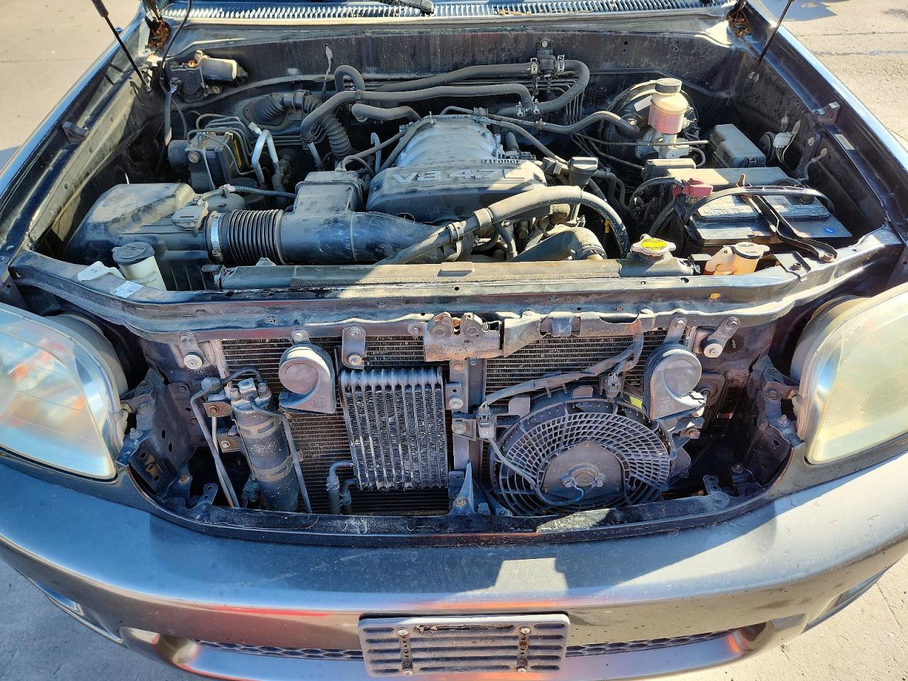 Toyota Sequoia Sr5