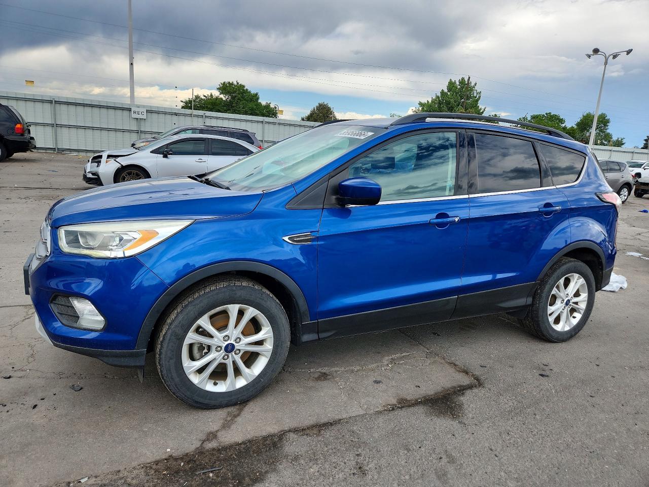 Salvage Ford Escape Image