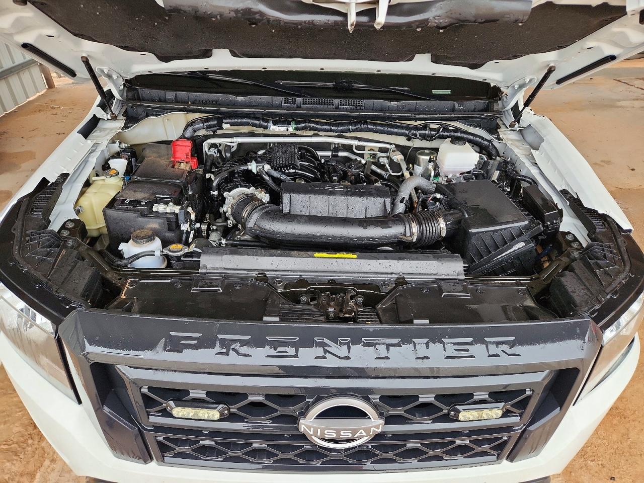 Nissan Frontier S