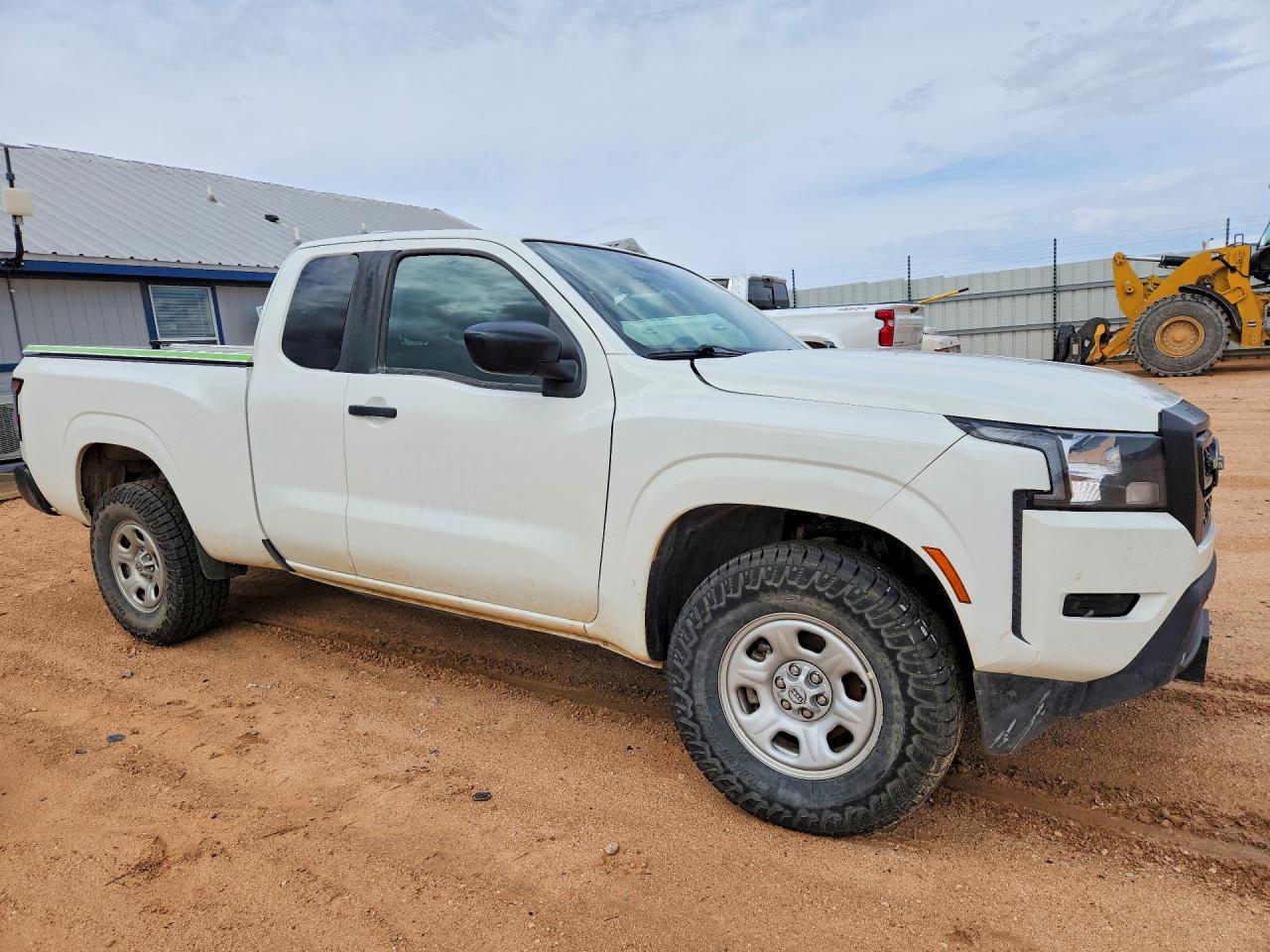 Nissan Frontier S