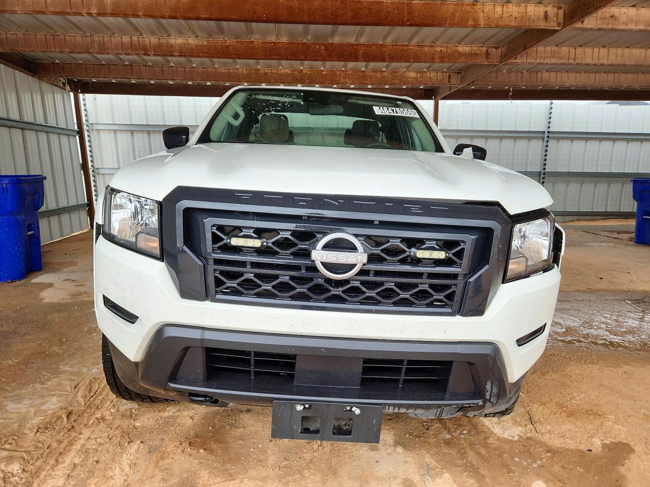 Nissan Frontier S