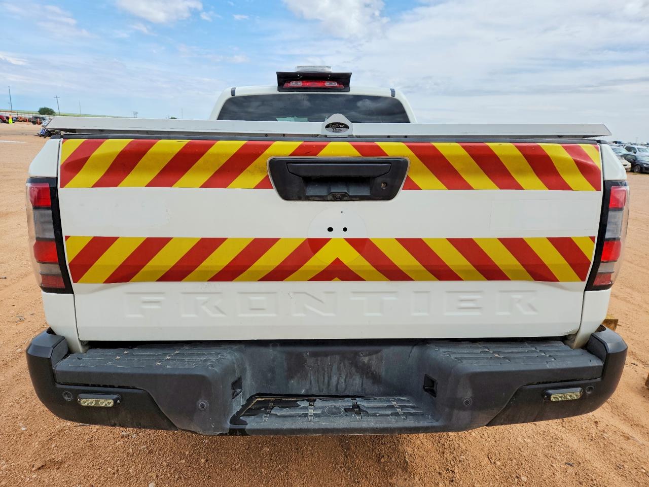 Nissan Frontier S