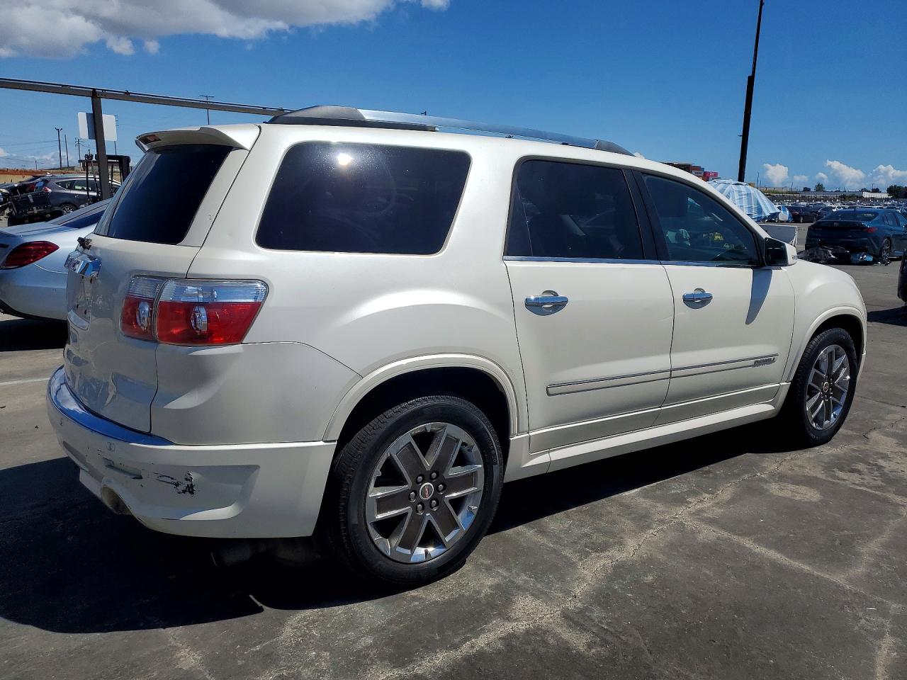 GMC Acadia Denali