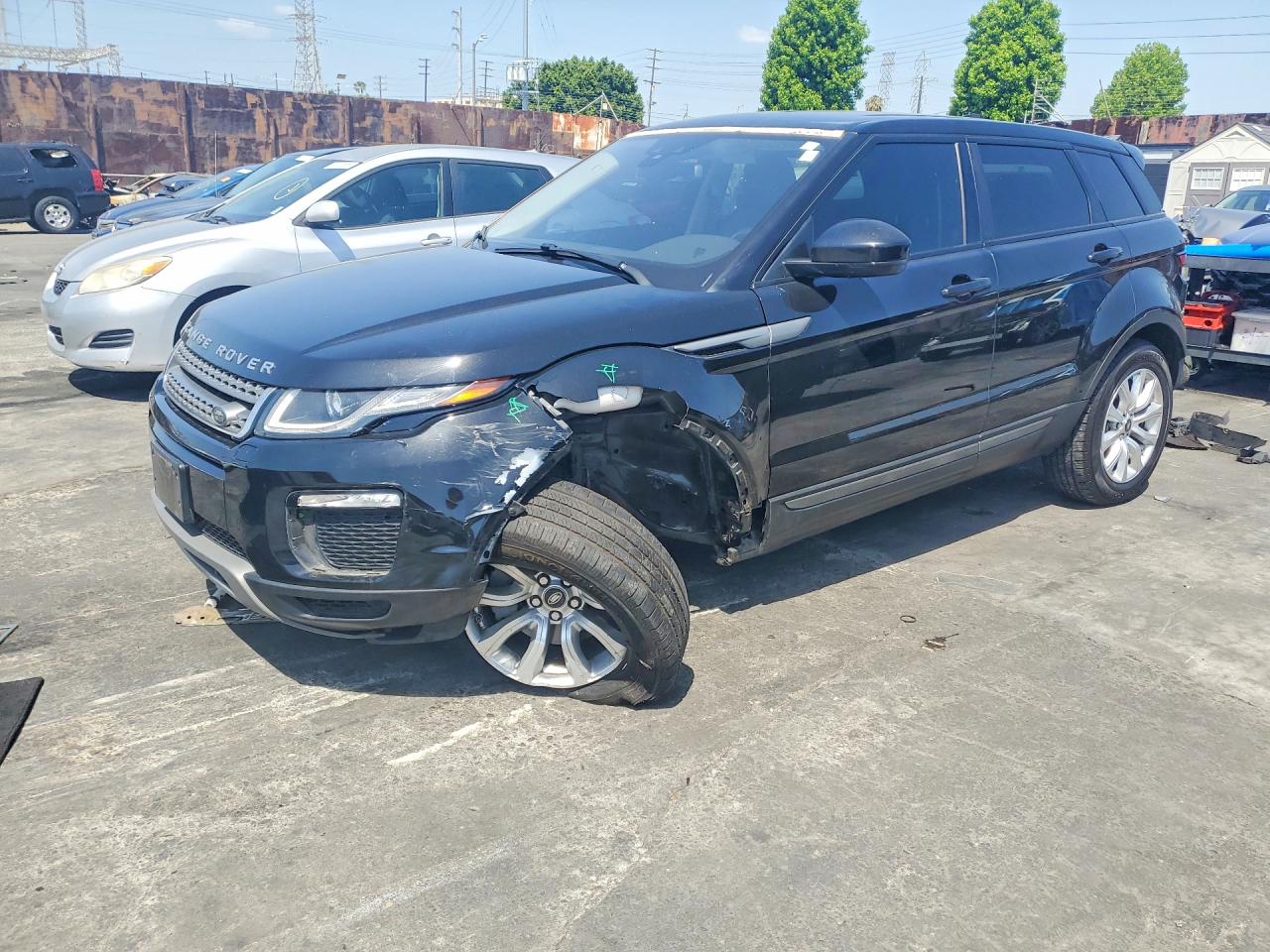 Salvage Land Rover Range Rover Image