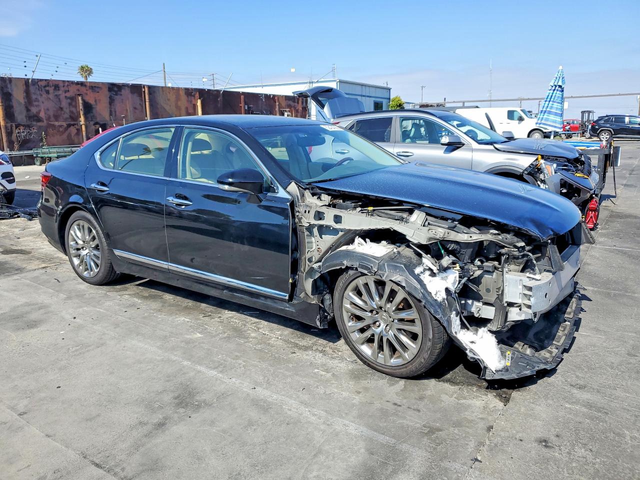 Lexus LS