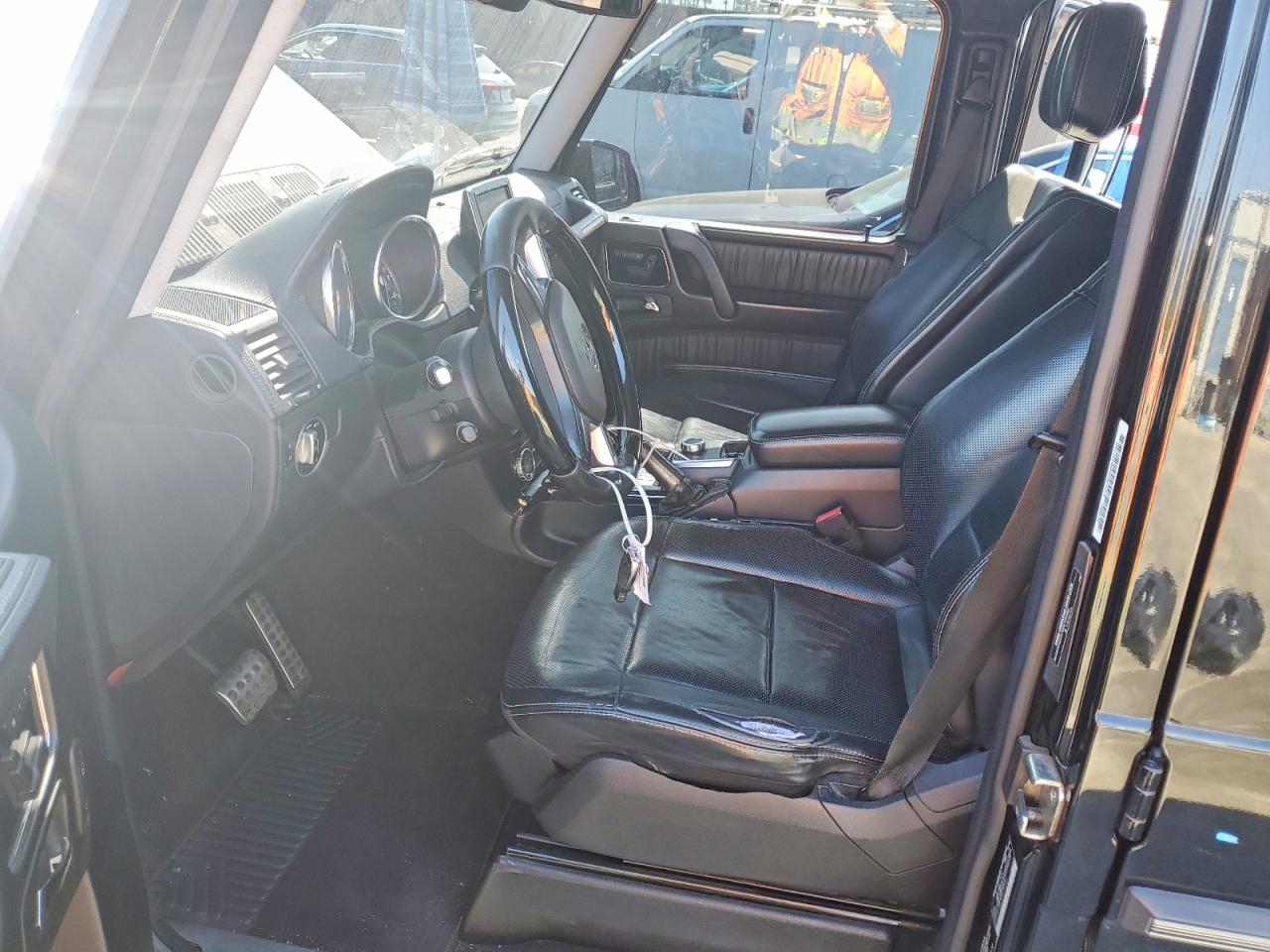Mercedes-Benz G-Class 550