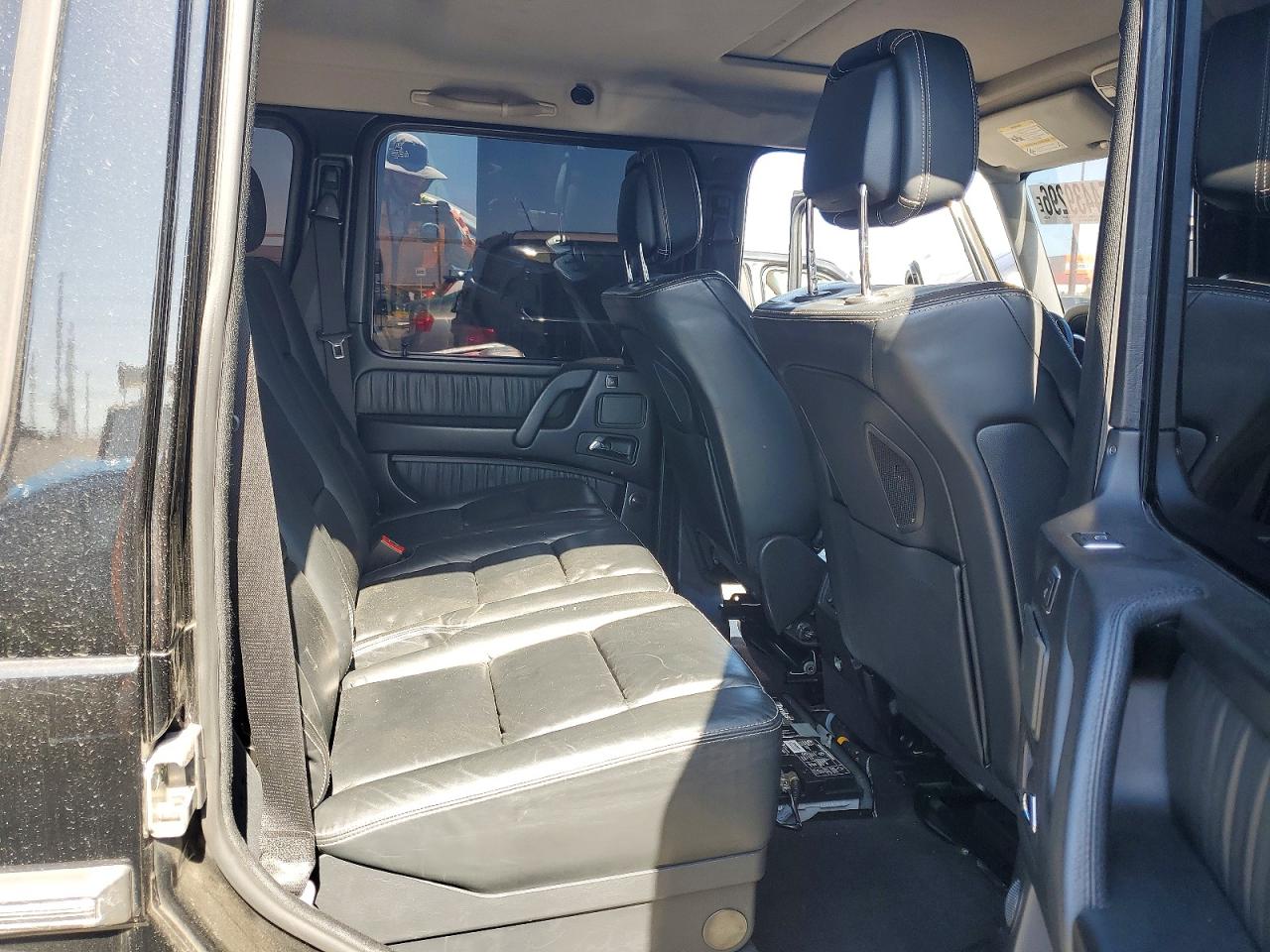 Mercedes-Benz G-Class 550
