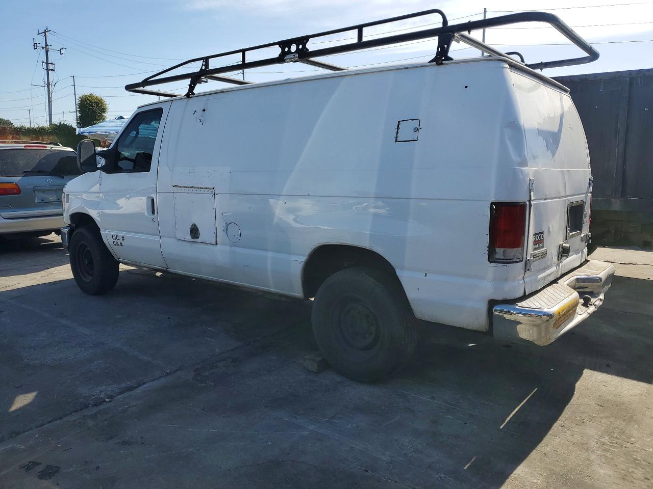 Ford Econoline E350 Super Duty Van