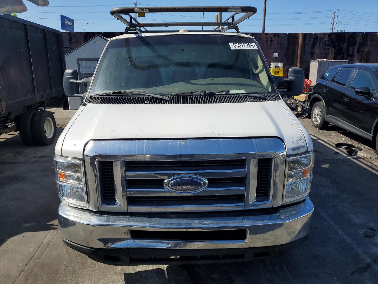 Ford Econoline E350 Super Duty Van