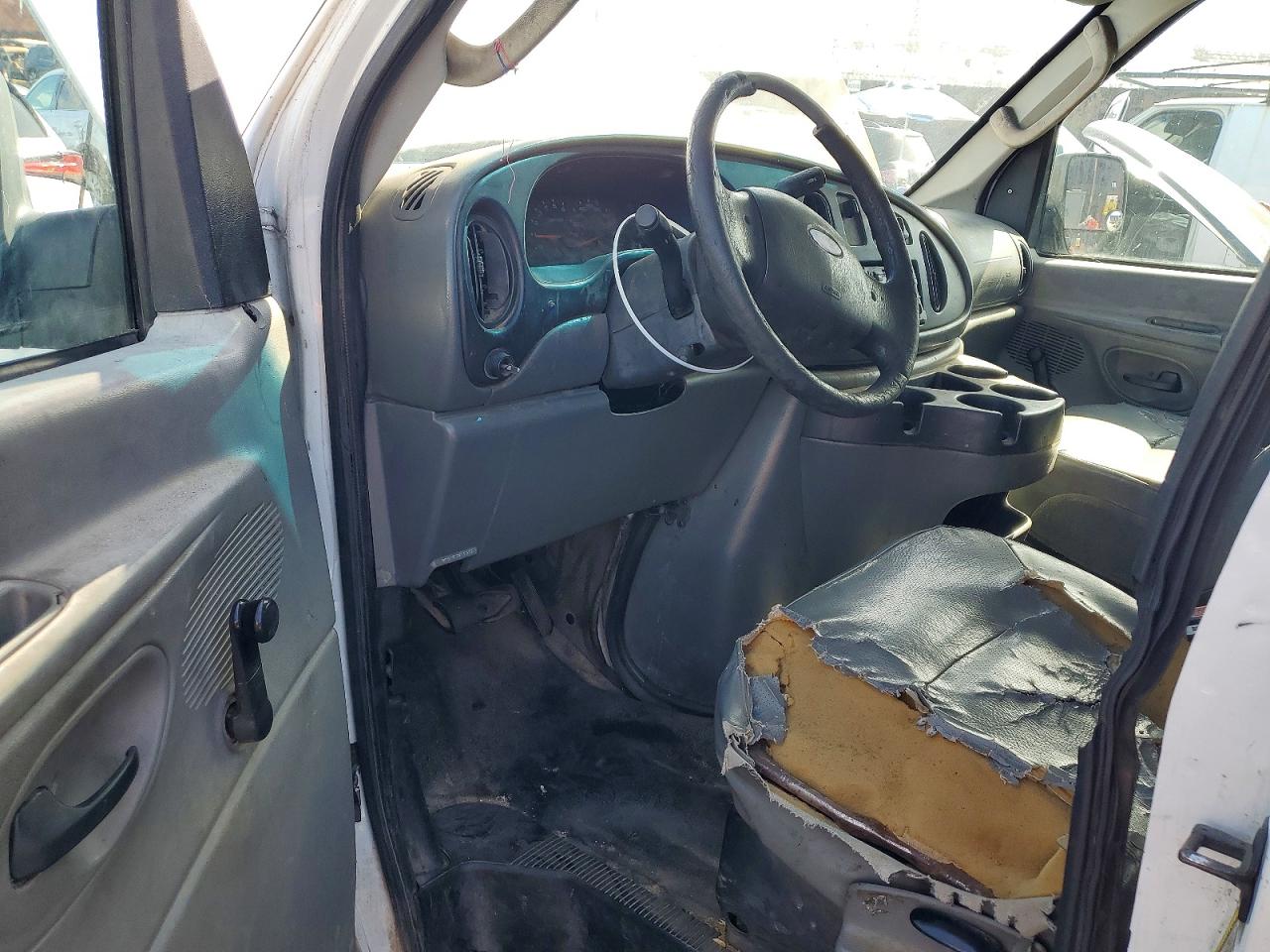 Ford Econoline E350 Super Duty Van