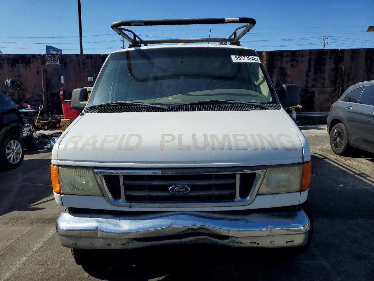 Ford Econoline E350 Super Duty Van