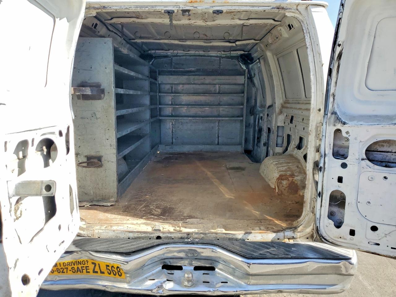 Ford Econoline E350 Super Duty Van