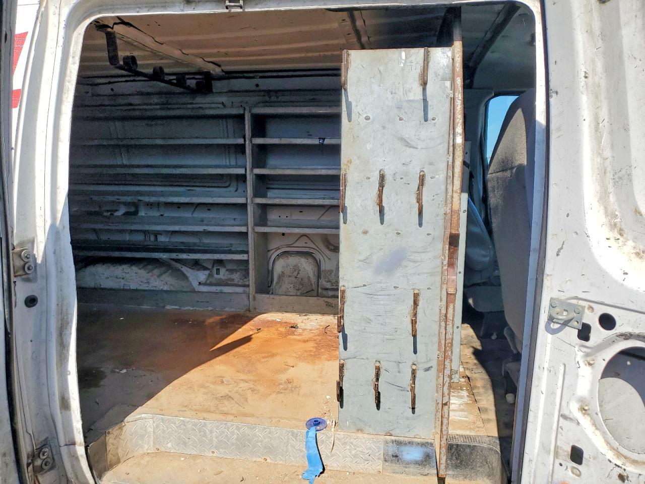 Ford Econoline E350 Super Duty Van