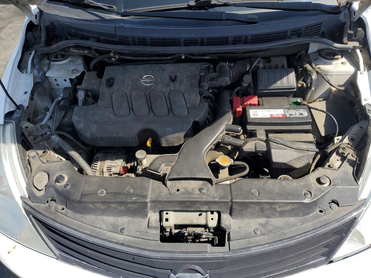 Nissan Versa 1.8 S