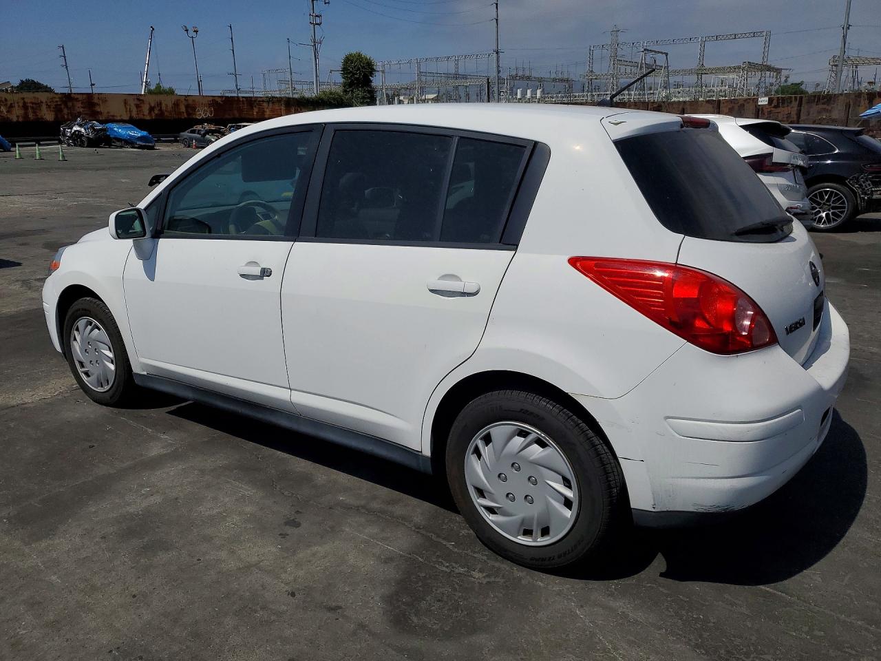 Nissan Versa 1.8 S