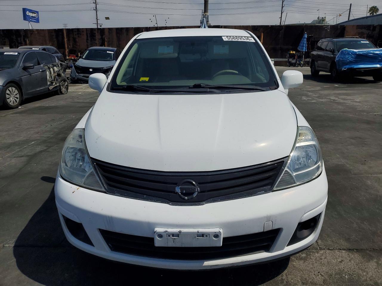Nissan Versa 1.8 S