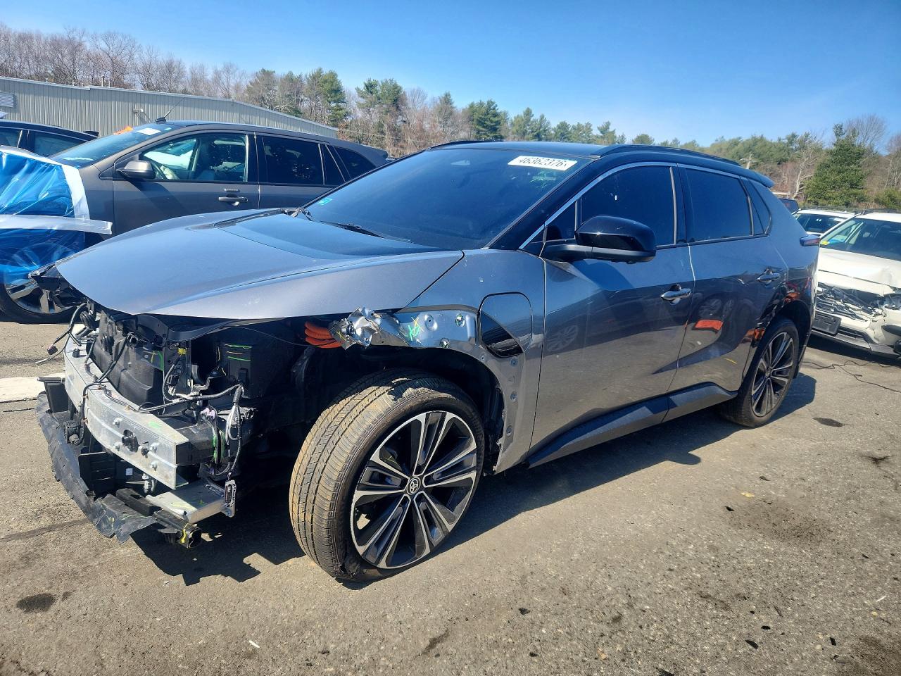 Salvage Toyota bZ4X Image