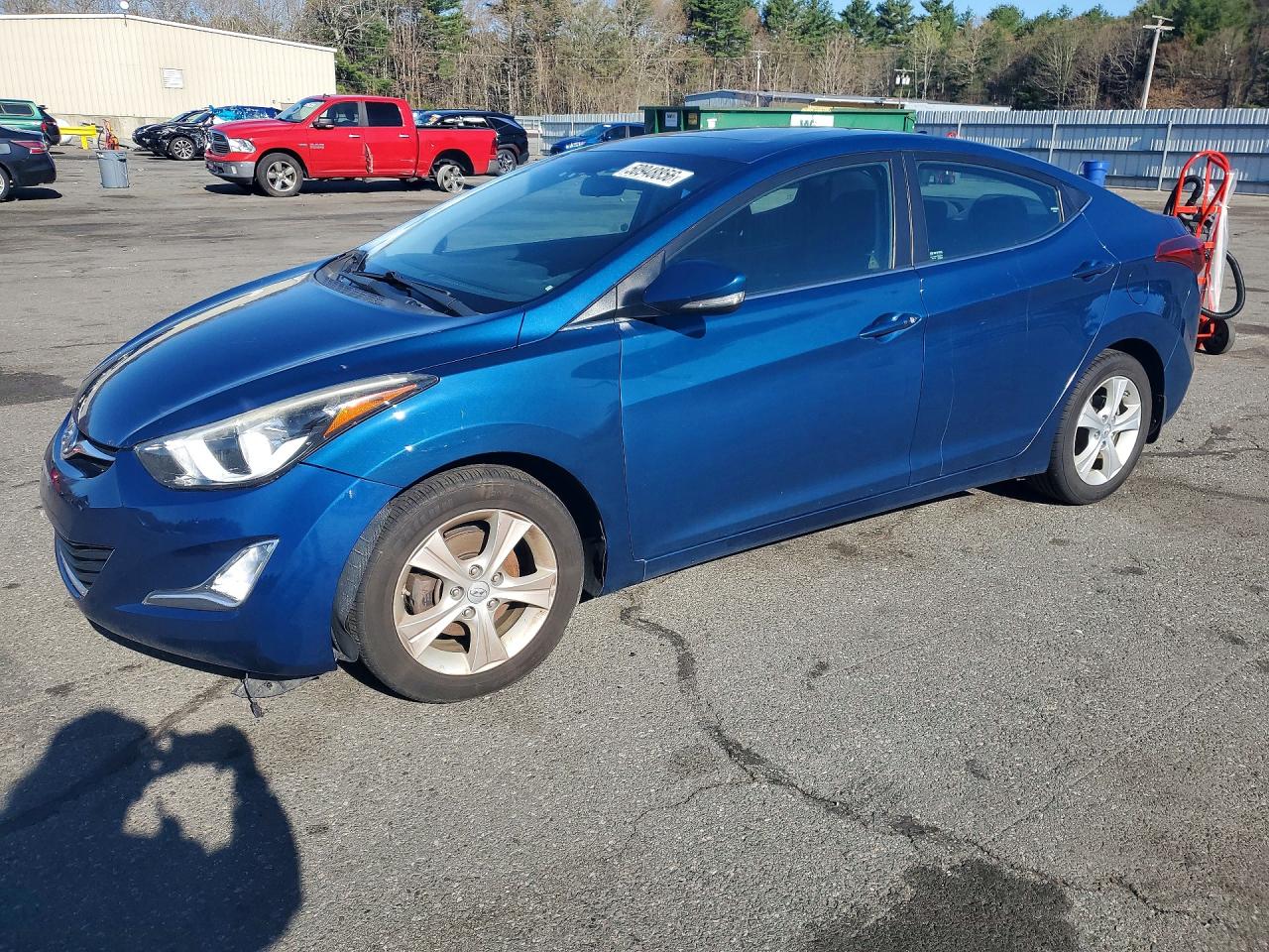 Salvage Hyundai ELANTRA Image
