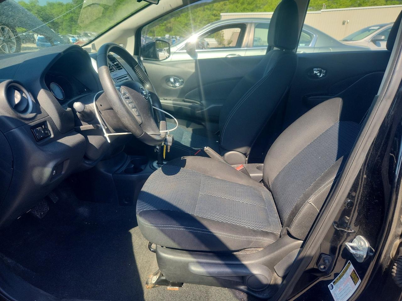 Nissan Versa Sv