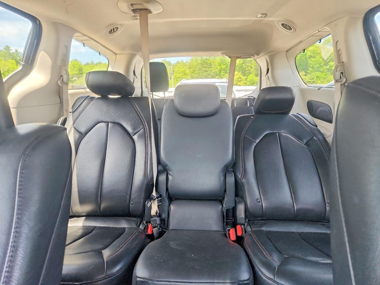Chrysler Pacifica Touring L Plus