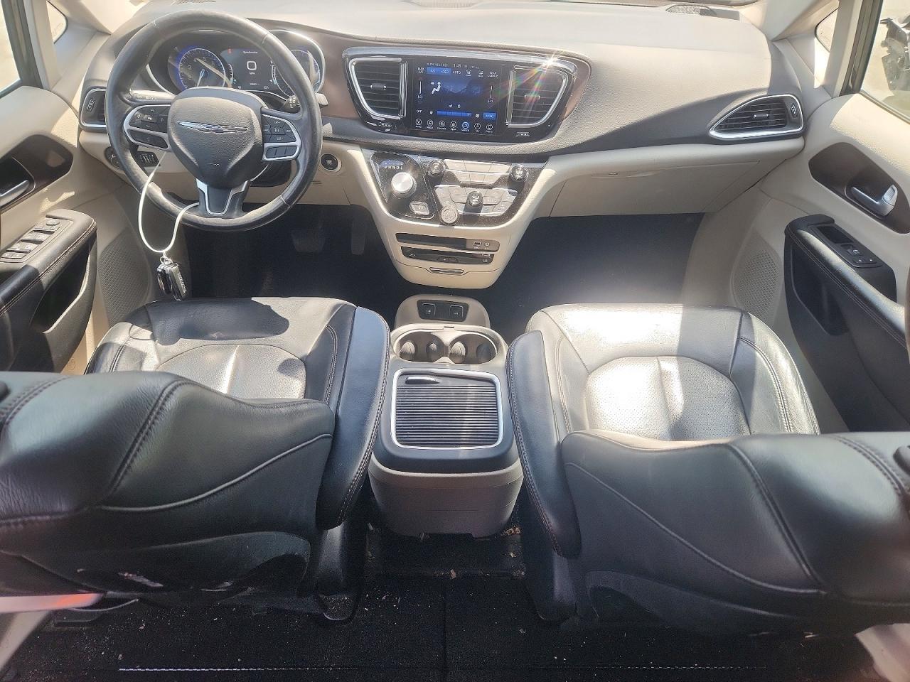 Chrysler Pacifica Touring L Plus